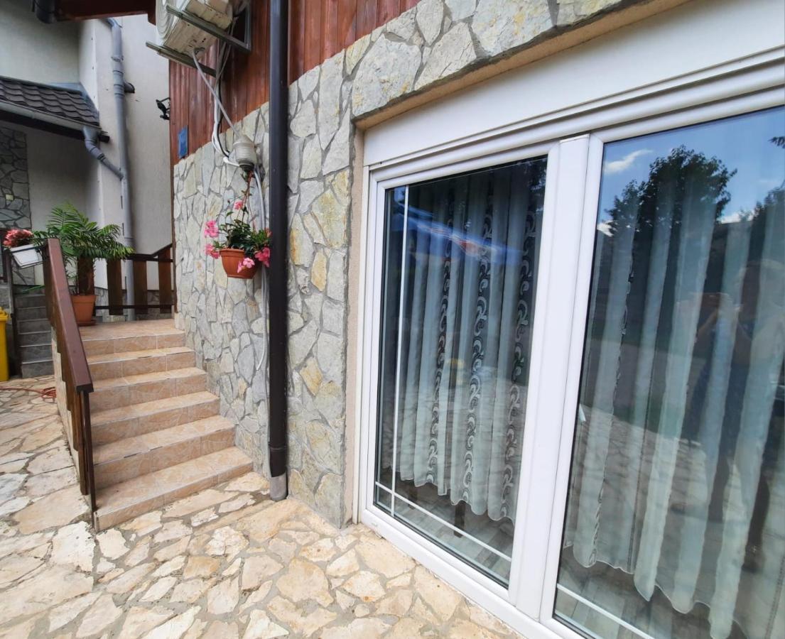 Filip Hotel Korenica Exterior foto